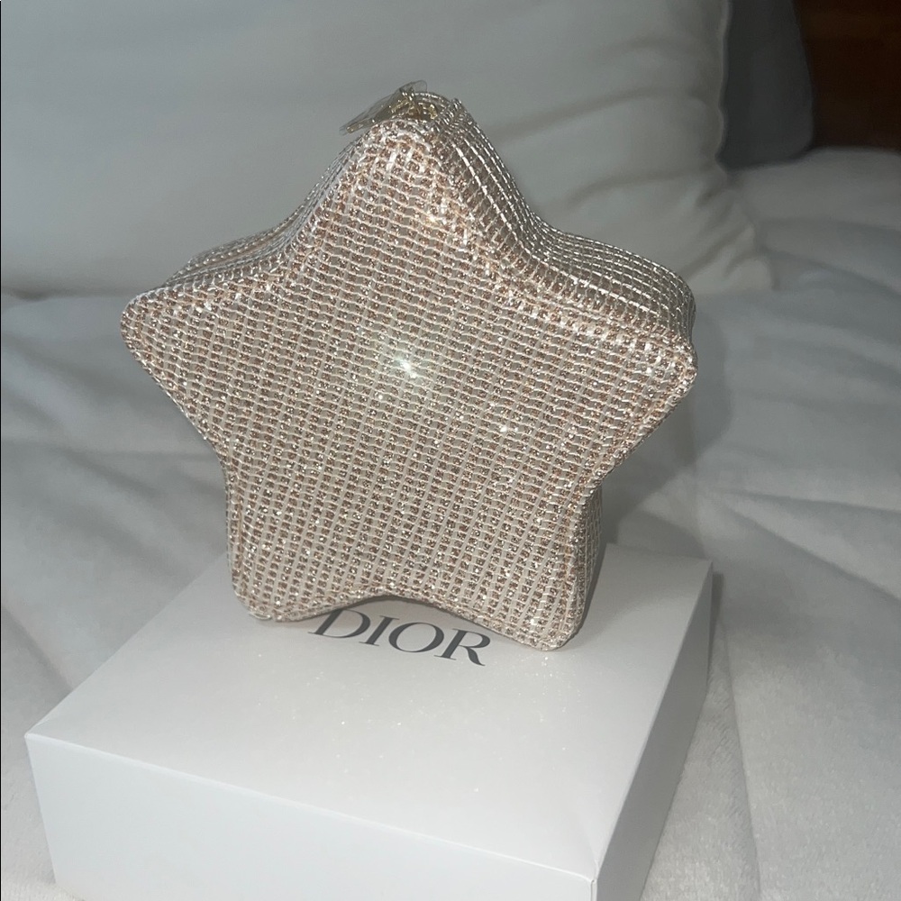 NWB, Dior Star-Shaped Beige and Gold Cosmetic Case - Picture 2 of 6